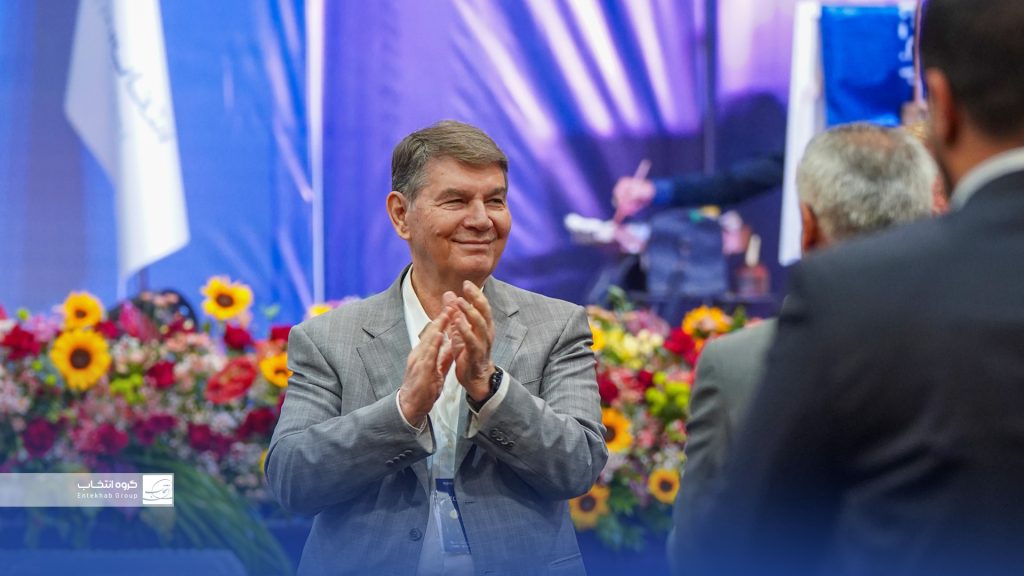 «نصرالله مهاجر نخجوانی» چهره ماندگار صنعت، معدن و تجارت ایران شد.